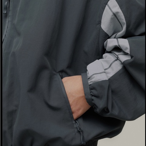 Gymshark Everywear Coaches Track Jacket - Picture 9 of 9
